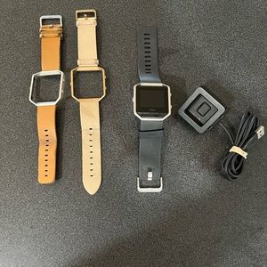 Fitbit Blaze - + 2 leather bands
